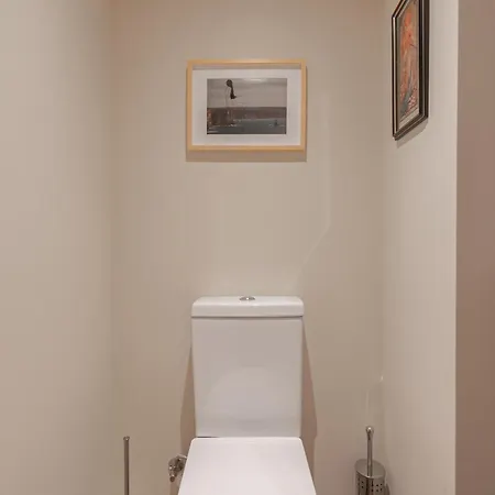 Apartment Oasis