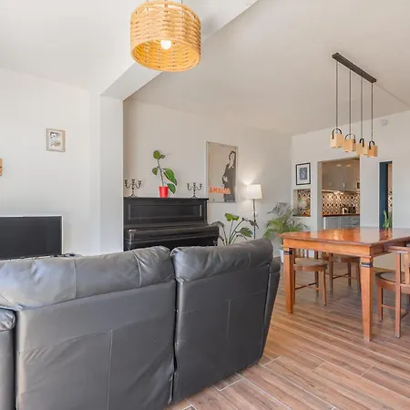 Oasis Apartment *