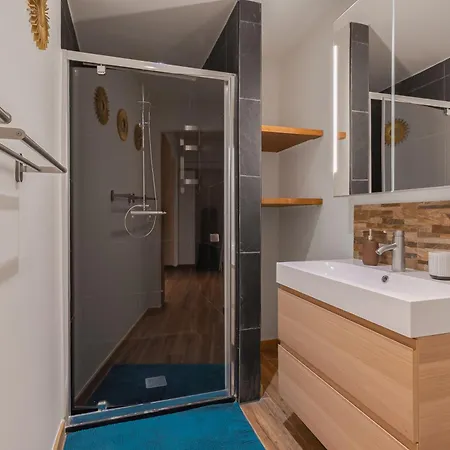 Oasis Apartment
